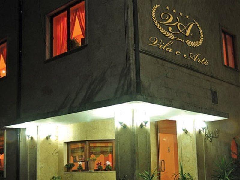Hotel Vila E Arte City Center Tirana Exteriör bild